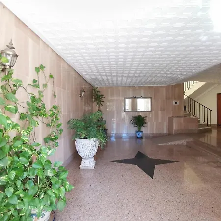 Apartment Studio 77 *